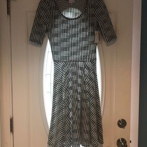 Lularoe XS Amelia never worn tags still on